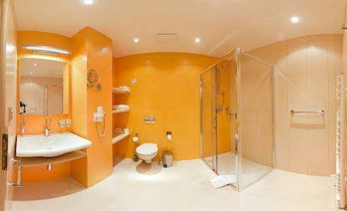 Orea Hotel Atrium Отроковице Екстериор снимка